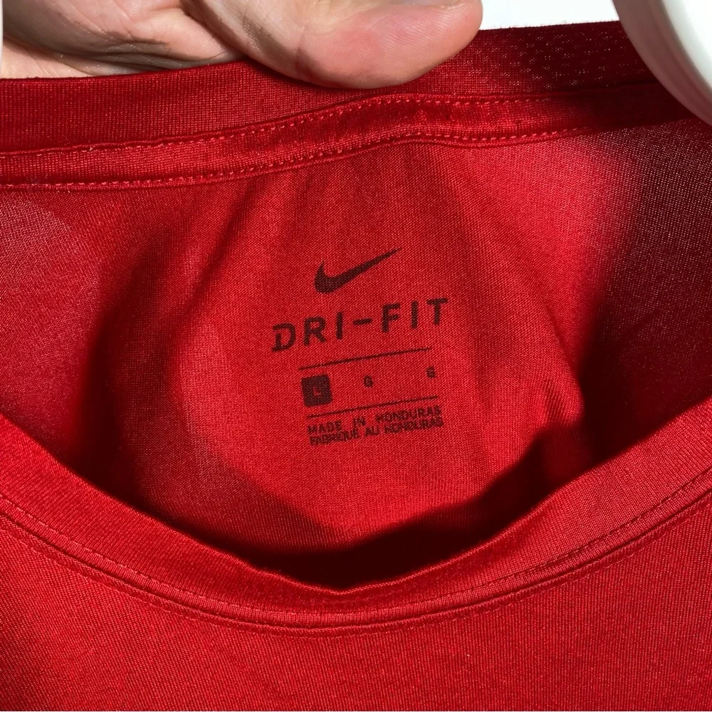Nike Dri-Fit T Shirt - Picture 7 of 7